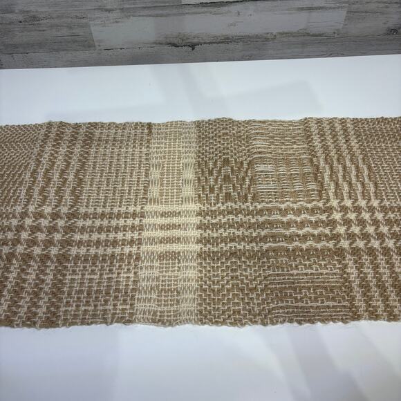 Sweater Style Table Runner - Picture 3 of 4